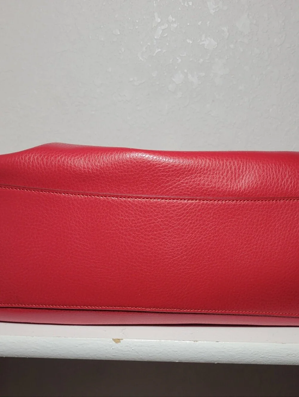 Coach Red Pebbled Derby Tote Shoulder Bag Gold Logo Magnetic Close Lined Pockets